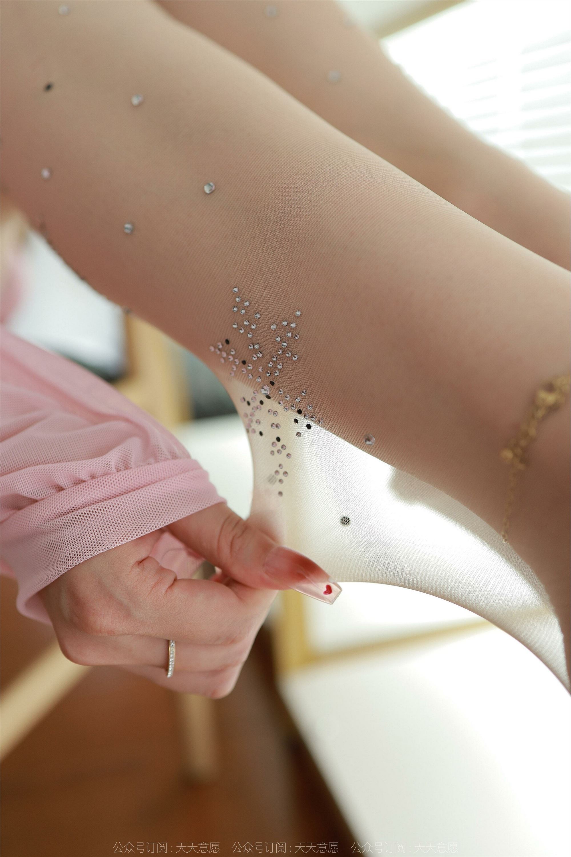 IESS异思趣向  2022.07.08 丝享家 1141：秋秋《带钻肉丝》